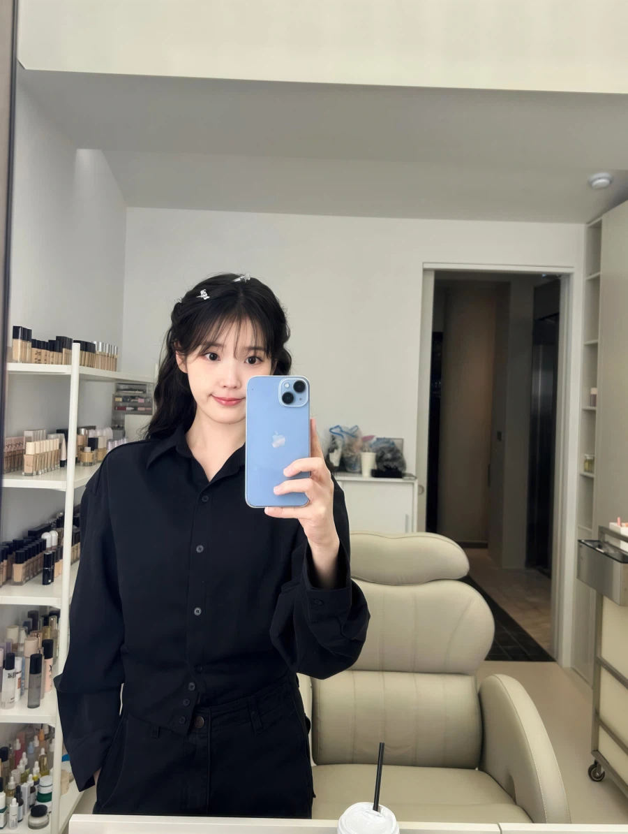2026.02.24 아이유 인스타그램 사진 보정_8.webp