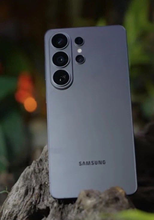 갤럭시S26울트라, 실기 모델 추가 유출 (퍼플, 블랙, 블루)_2.webp