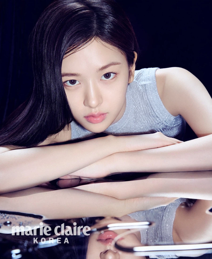 [안유진] 톰 포드 뷰티와 안유진의 빛나는 조우_6.webp