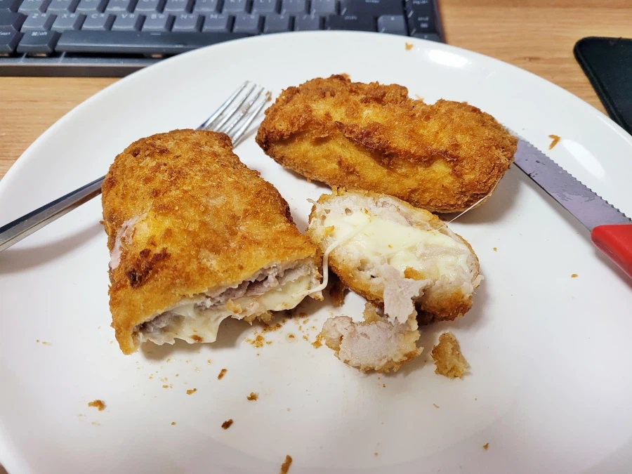 마켓컬리서 사먹은 치즈돈까스랑 나주곰탕_2.webp