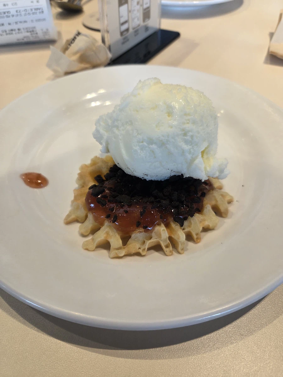 돼억시니)에슐리 퀸즈_5.webp