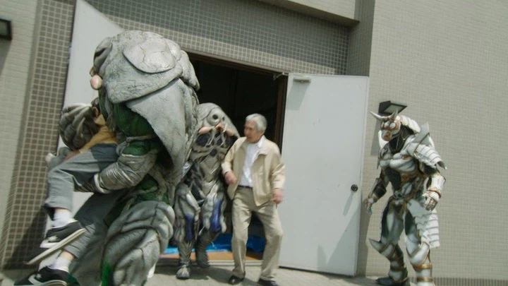 [가면라이더 가이무] 강하지만 운이 없던 충신_1.webp