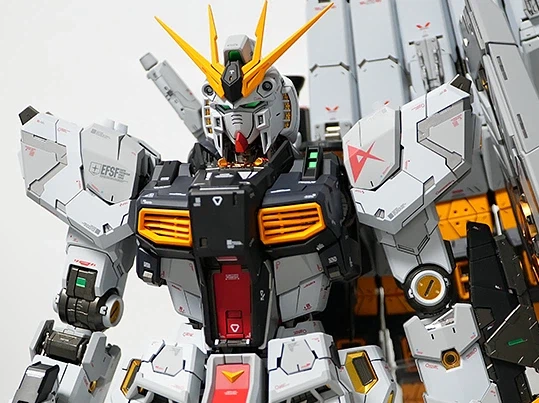 PGU RX-93 뉴건담 도색완성_1.webp