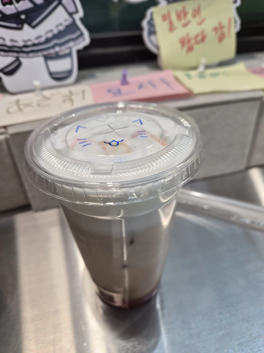 오늘 첫손님이자 마지막손님으로 방문한 후기 (영동교 + 냐루비라떼)_6.webp