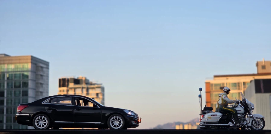 1/35 크로바모형 4성장군 에쿠스 (with LED) '장군님 퇴근하신다'_7.webp