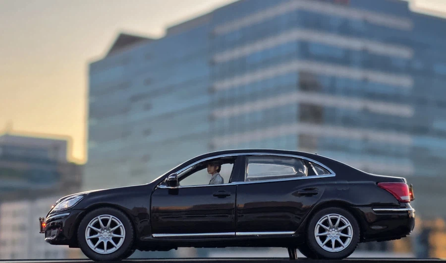 1/35 크로바모형 4성장군 에쿠스 (with LED) '장군님 퇴근하신다'_12.webp