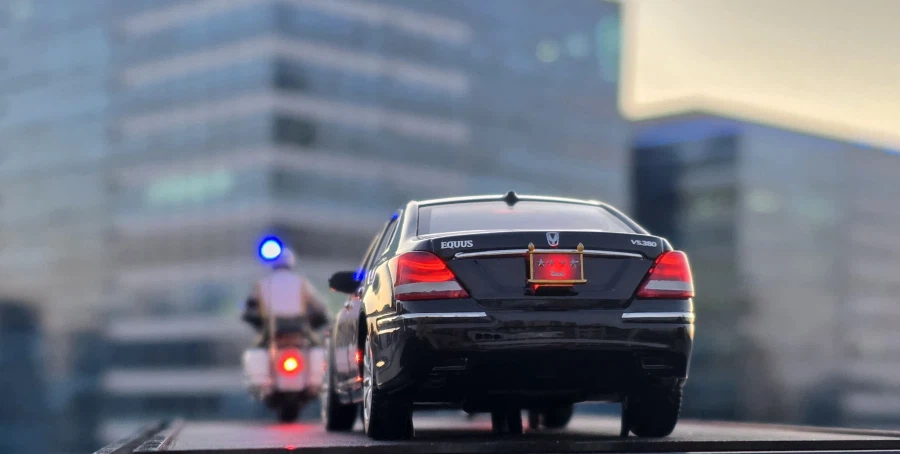 1/35 크로바모형 4성장군 에쿠스 (with LED) '장군님 퇴근하신다'_34.webp