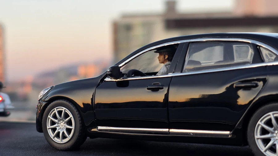 1/35 크로바모형 4성장군 에쿠스 (with LED) '장군님 퇴근하신다'_45.webp