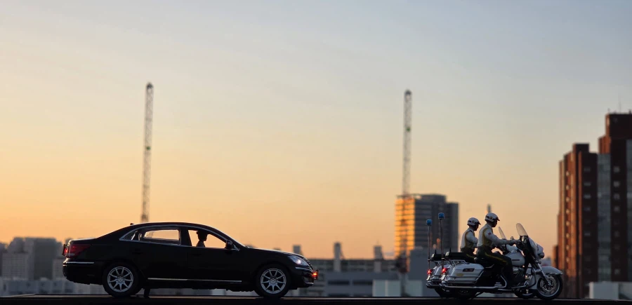 1/35 크로바모형 4성장군 에쿠스 (with LED) '장군님 퇴근하신다'_46.webp