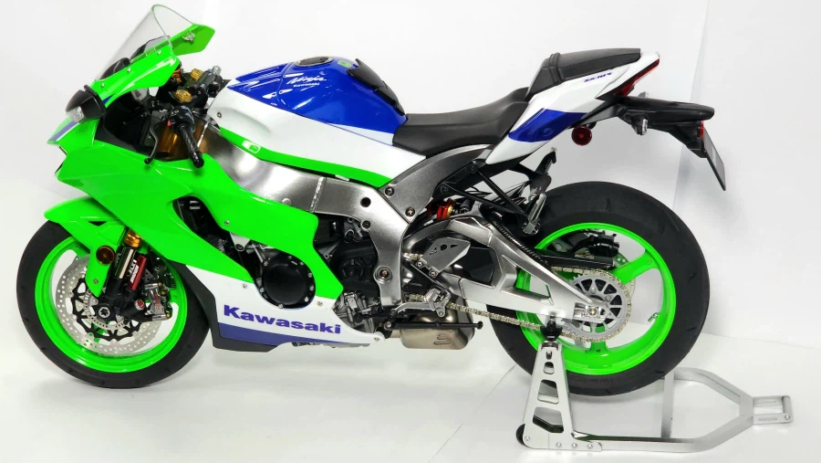 [MENG] 1/9 Kawasaki ZX-10R_24.webp
