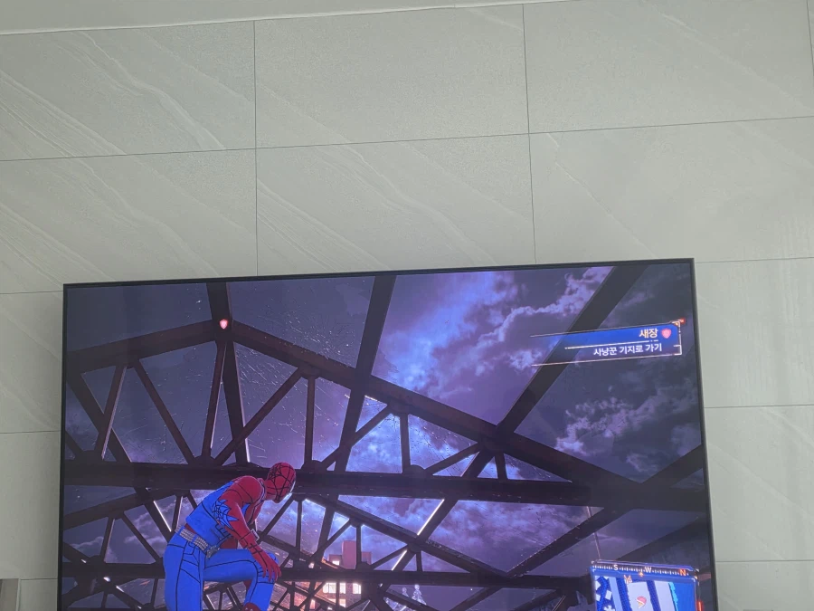스파이더맨 정주행중 에러 같은게 떴어요_1.webp