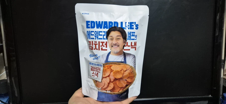 GS25에서 김치전 스낵을 사먹어봤습니다._1.webp