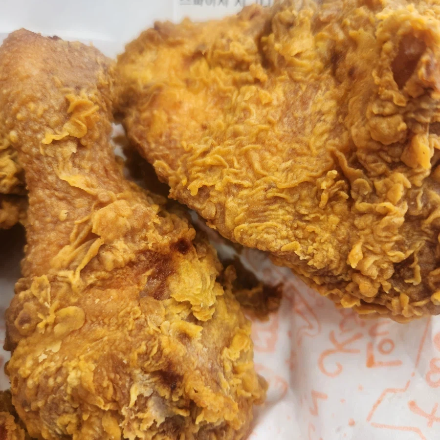 갓 튀긴 파파이스 치킨_2.webp