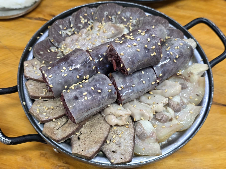 청량리 고향집 아바이순대 정식. 동묘 2000냥 떡볶이 등_10.webp