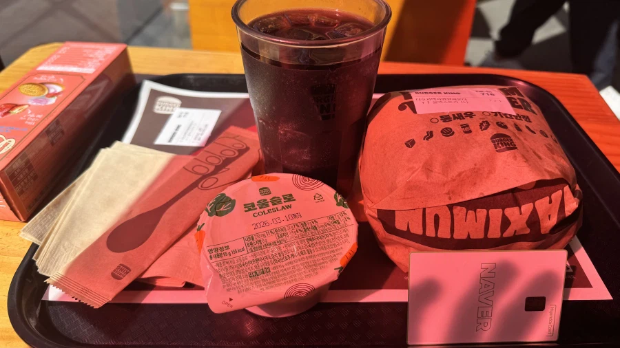 돼억시니)헌혈 후에는 초코파이와 버거킹_3.webp