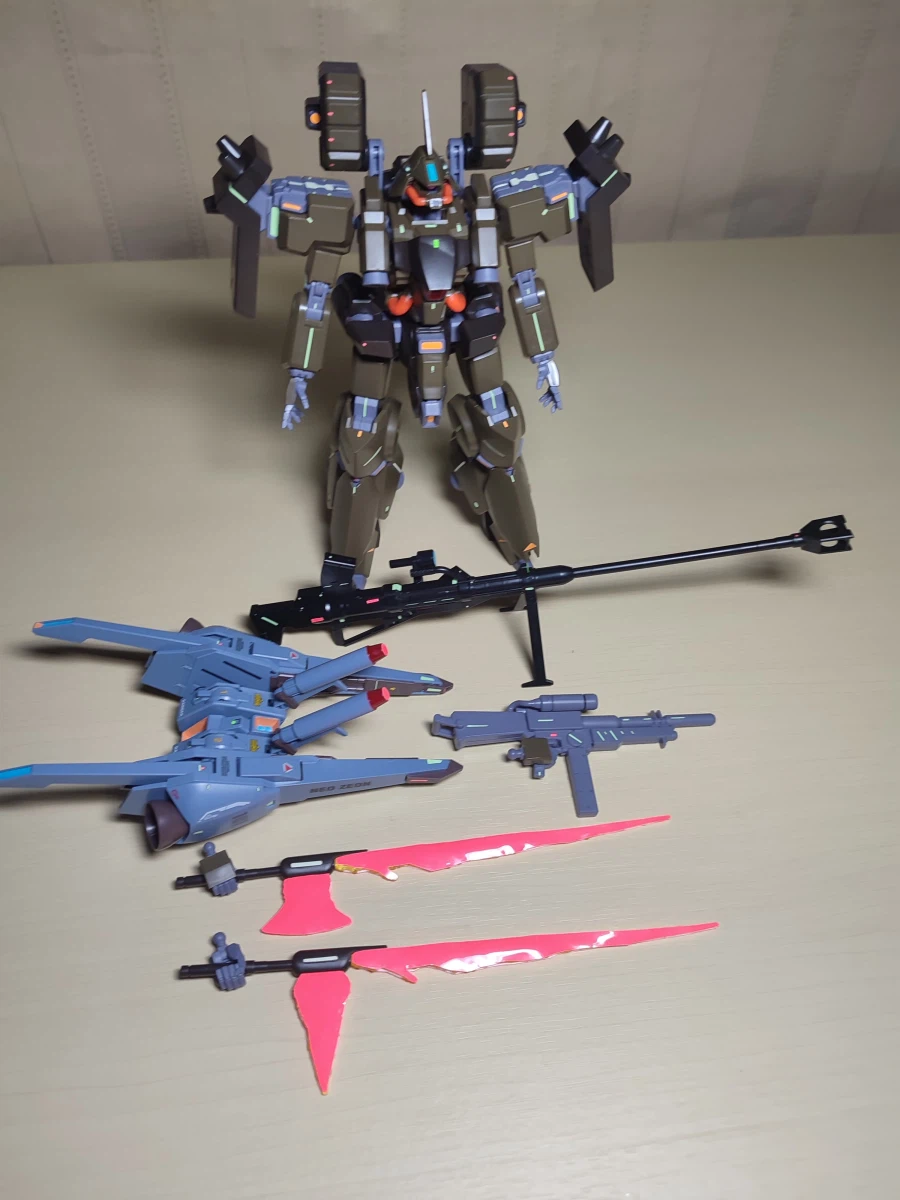 HG 리벤볼프 축광테이프 작업후 찍어본 간단 액션샷들입니다._1.webp