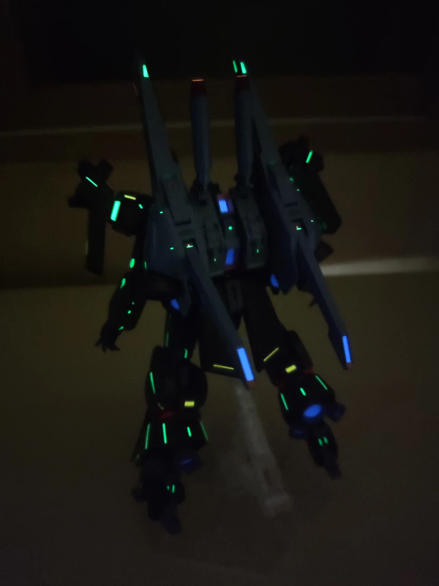 HG 리벤볼프 축광테이프 작업후 찍어본 간단 액션샷들입니다._16.webp