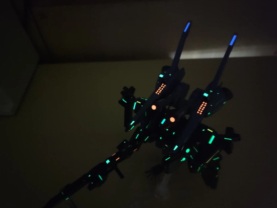 HG 리벤볼프 축광테이프 작업후 찍어본 간단 액션샷들입니다._26.webp