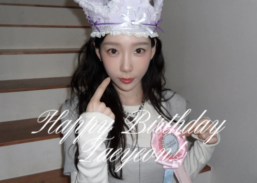 [탱] 태연, 털귀+꽃자수 미니 원피스 … 봄무드 여신의 깜찍 변신_5.webp