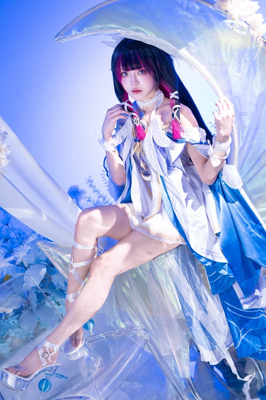 원신 맨다리가 예쁜 콜롬비나 코스프레 모음👣_8.webp