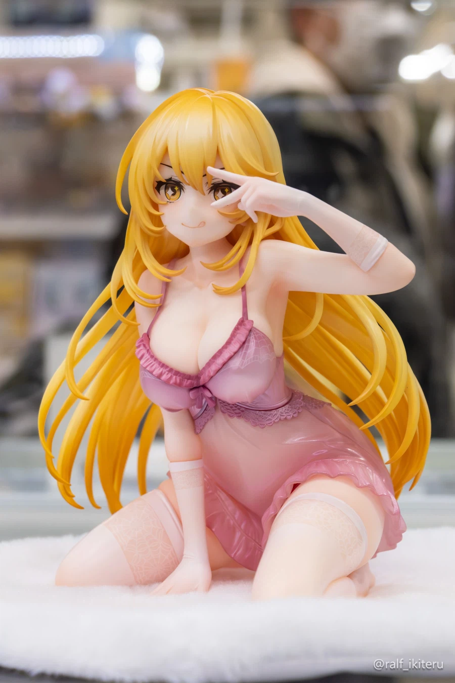 [솔라레인] 1/6 쇼쿠호 미사키 네그리제 Ver 전시 사진_1.webp