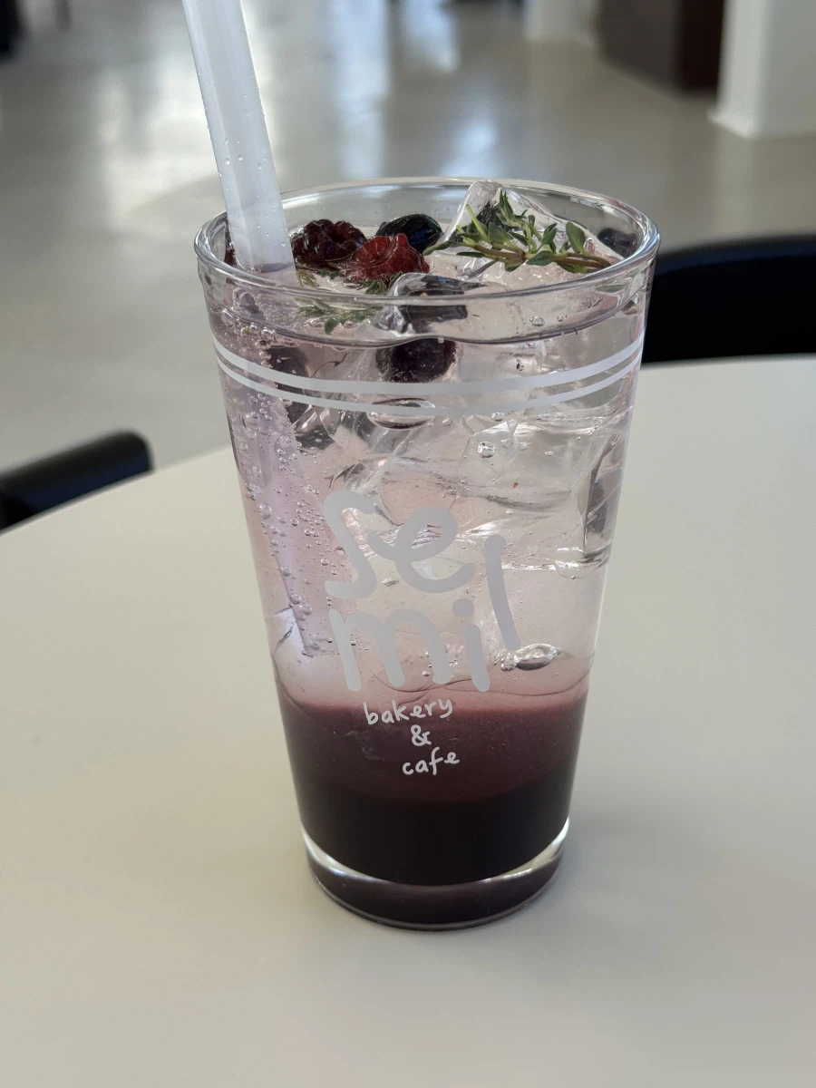 시골에 이 정도의 카페라니?_9.webp