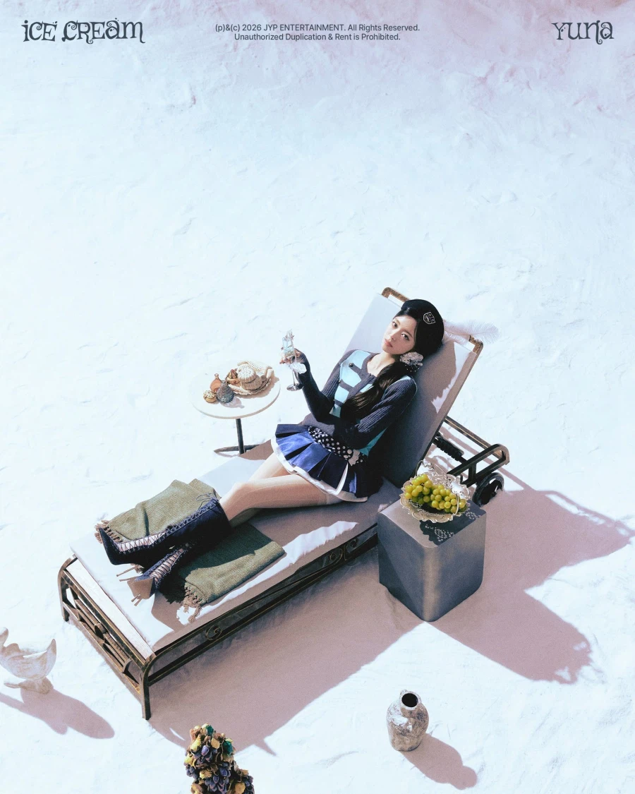 [있지] 유나 솔로 자켓 & 트레일러 비하인드 #3 : 예쁜건 다 하는 느낌🥰_5.webp