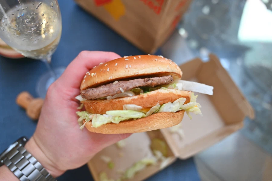 올만에 먹는 빅맥;ㅎ_3.webp