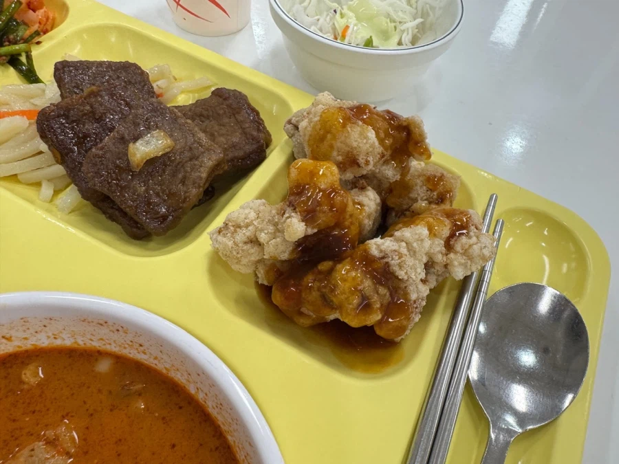 간만에 올리는 구디 8000원 구내식당밥_15.webp