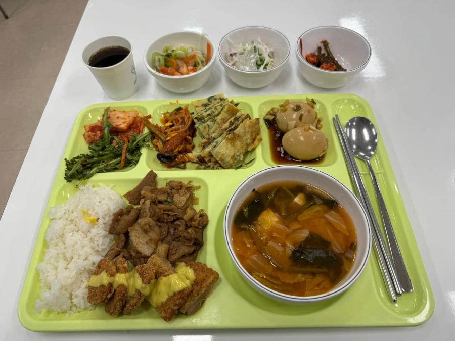 간만에 올리는 구디 8000원 구내식당밥_31.webp