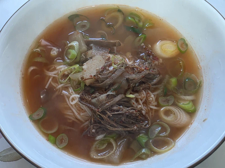 유행 다 지난 봄동무침. 마카로니 샐러드. 카레 만들었어요._8.webp