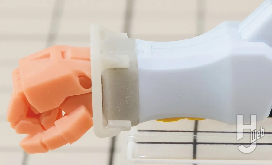 HG GQ 1/144 하얀 건담 HJ 게재 작례_12.webp