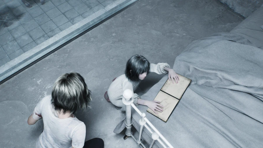 에밀리가 읽는 책이 궁금해서 봤는데_2.webp