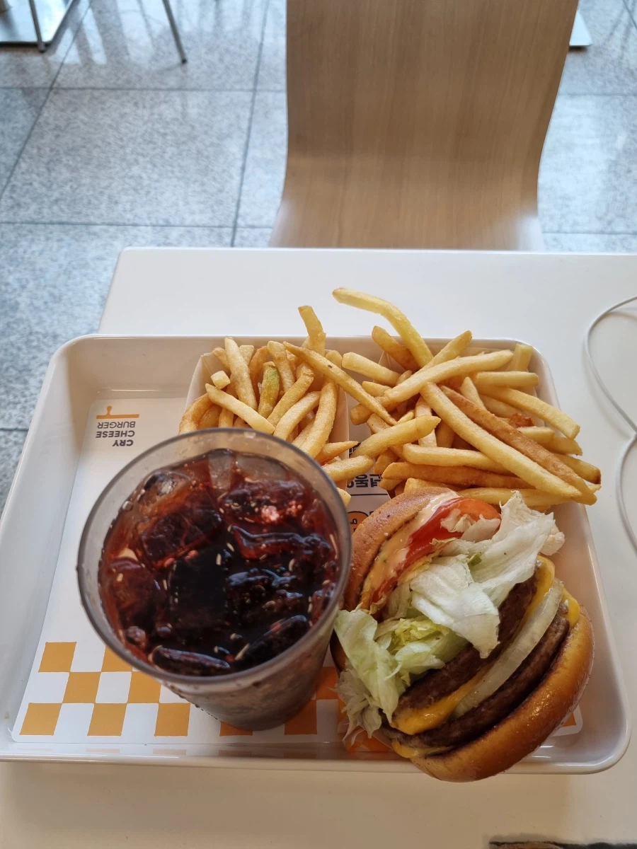 크라이치즈버거) 상암_4.webp