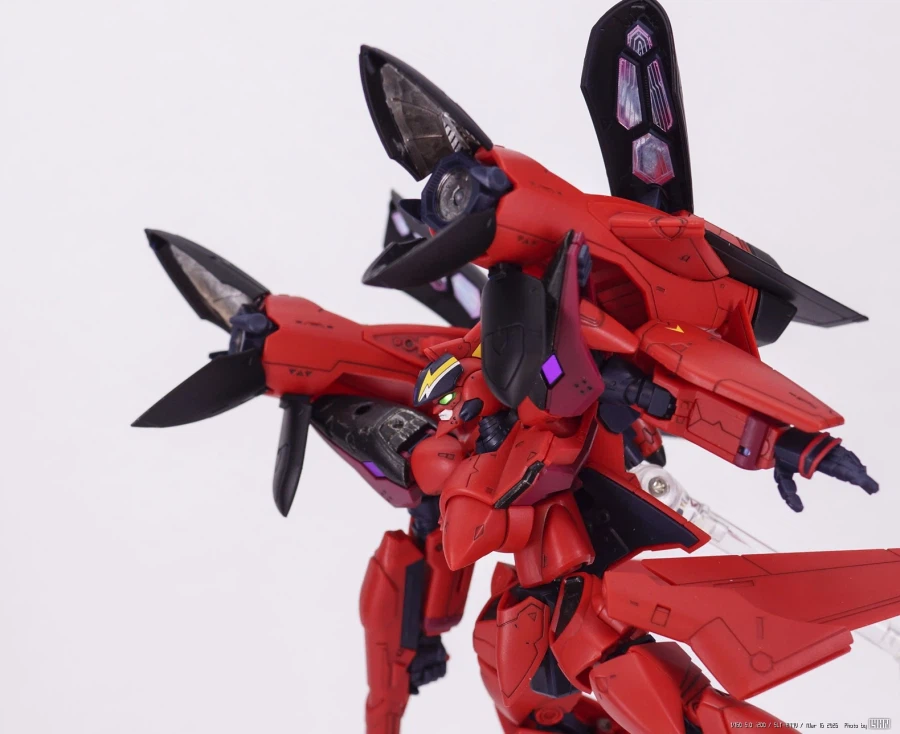 [MACROSS] HG VF-19改 파이어 발키리_1.webp