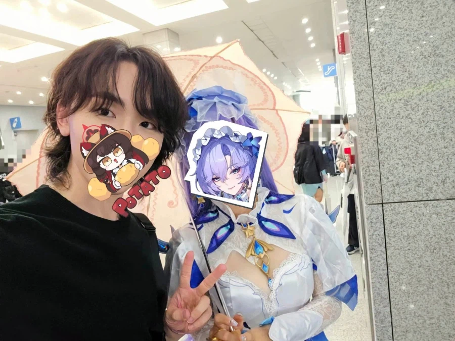 서코를 방문하여 즐기시는 작가님.jpg_3.webp