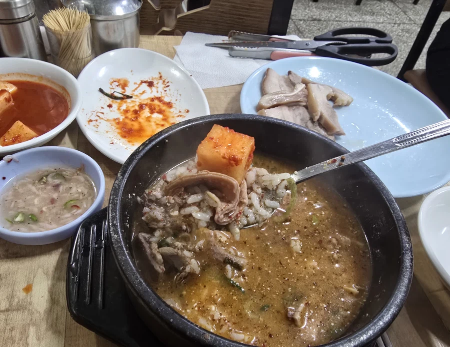 연서시장 최애 순대국집에서 간단하게 한끼_16.webp