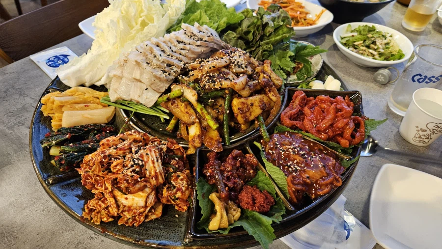 [경남]갑오징어 보쌈 / 보리새우전_2.webp