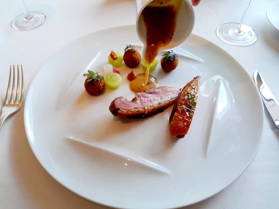 신라호텔 콘티넨탈_19.webp