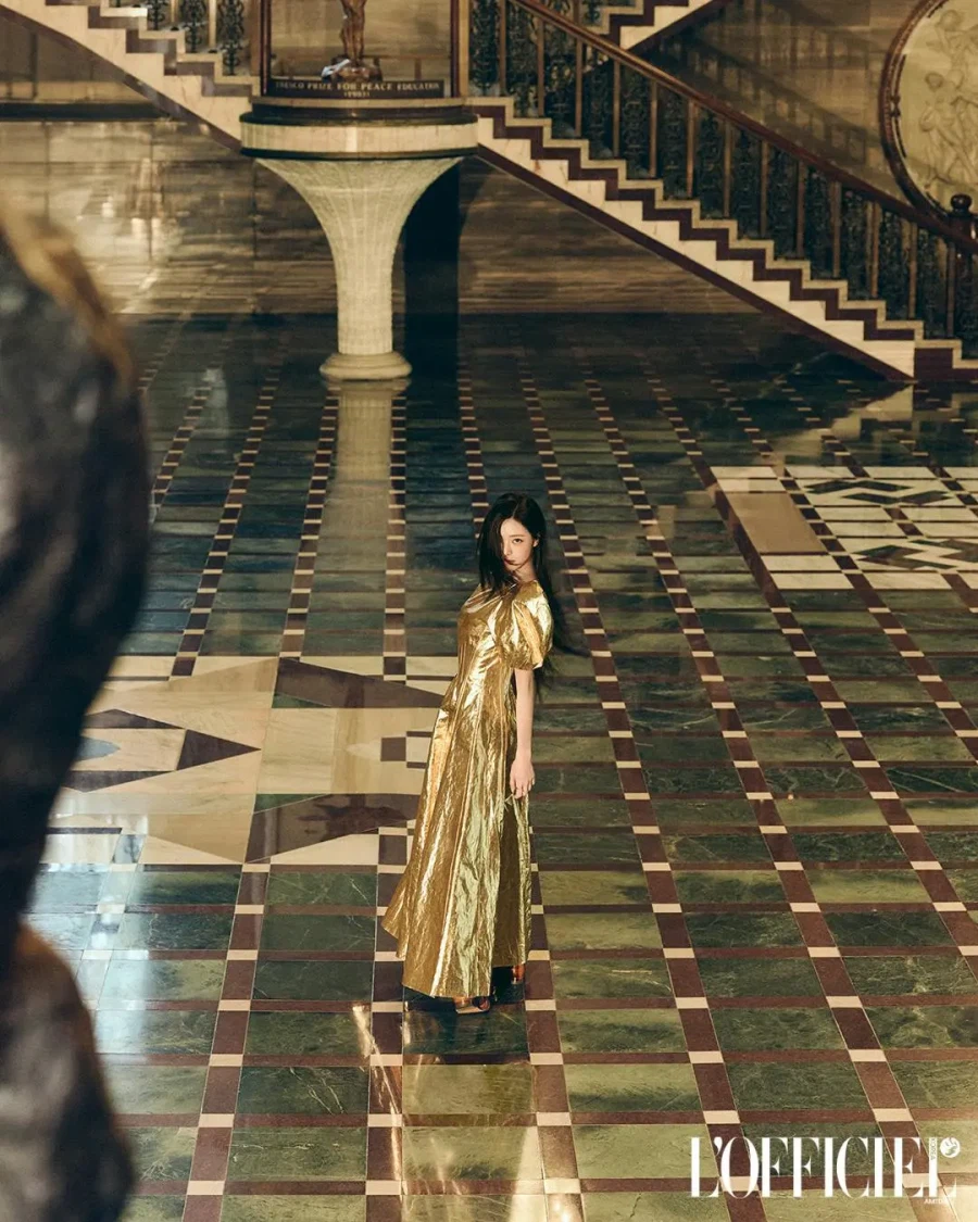 [있지] 유나 솔로 MV 티저2 + 다이나핏 팝업 & 로피시엘 화보_22.webp