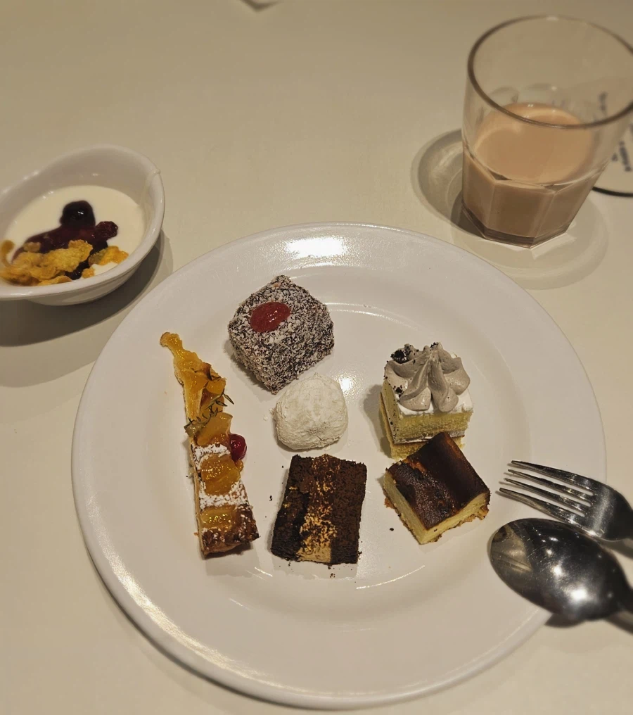 애슐리 런치 먹고 왔습니다._7.webp