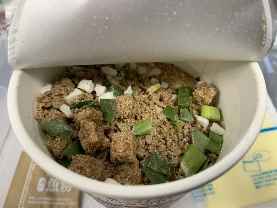 어돈 컵누들_2.webp