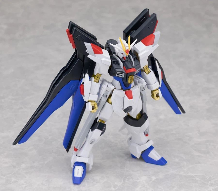 HGCE 1/144 스트라이크 프리덤 건담 2식 해외 리뷰 (스크롤 주의)_18.webp
