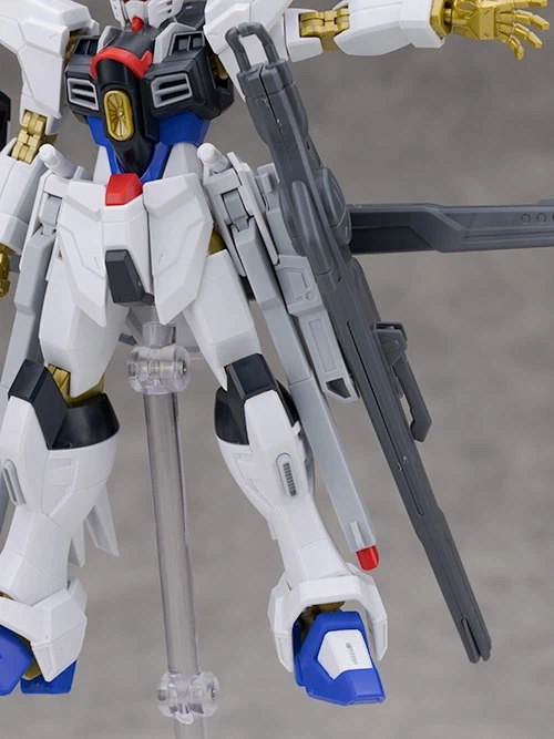 HGCE 1/144 스트라이크 프리덤 건담 2식 해외 리뷰 (스크롤 주의)_45.webp