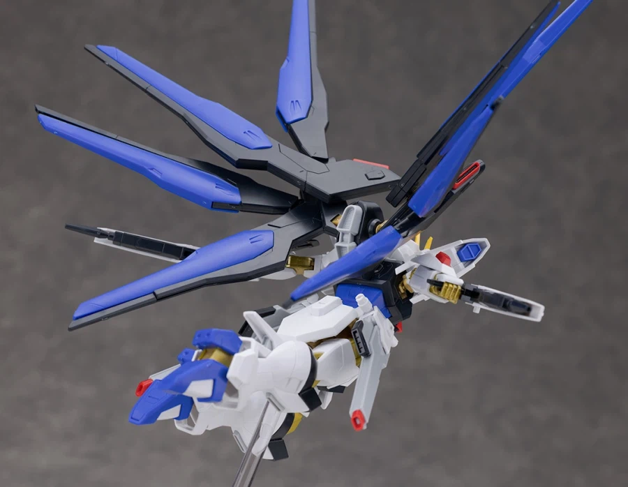 HGCE 1/144 스트라이크 프리덤 건담 2식 해외 리뷰 (스크롤 주의)_73.webp