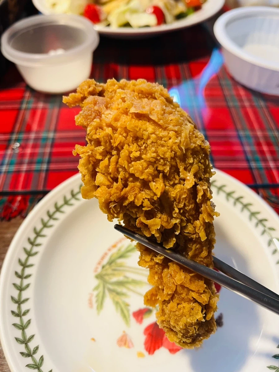 비비큐 황금 올리브 치킨_4.webp