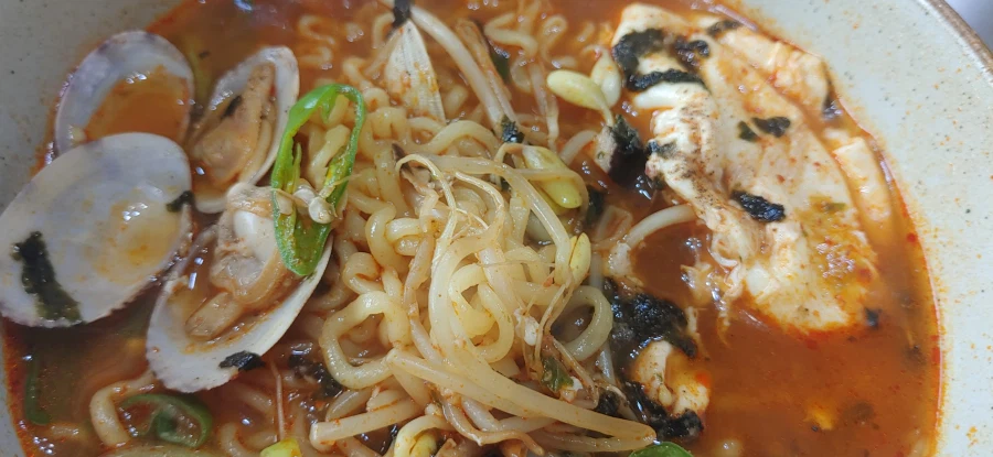 틈새라면 빨계바_2.webp