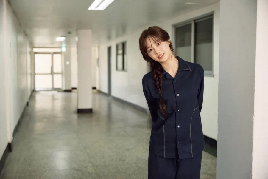 [츄] BYC 광고 촬영 비하인드 : 귀여운 지우 보여줘도 돼?_10.webp