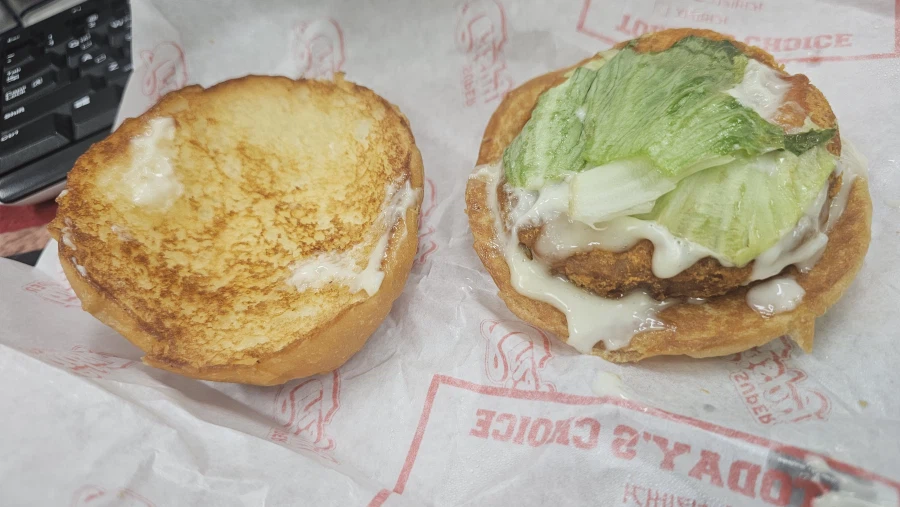 슈퍼크리스피 치킨버거 새우버거_3.webp