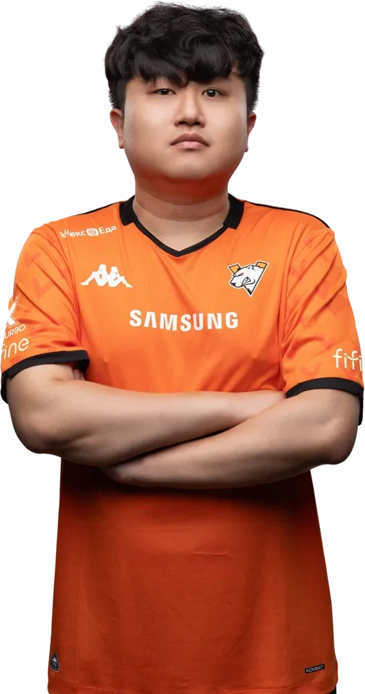 철권) 갑자기 폴 피닉스 열심히 골라서 플레이하는 게임하는망자_1.webp